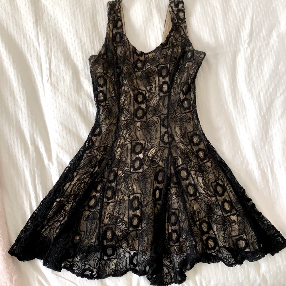 Alexis Dress black Lace over Nude Slip Size L